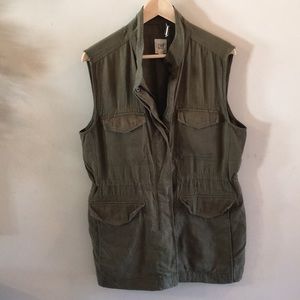 Gap fall olive green utility cargo vest Large